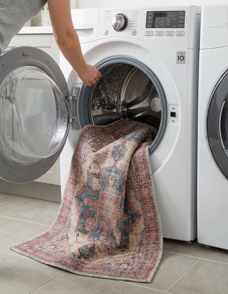 Detail image of 2' x 10'  Washable Nostalgia Runner Rug