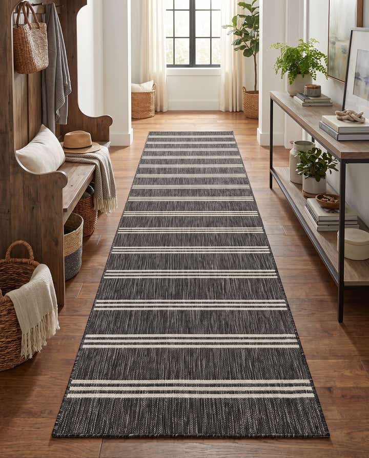 2' 7 x 12' Easy-Clean Jill Zarin Anguilla Indoor / Outdoor Runner Rug