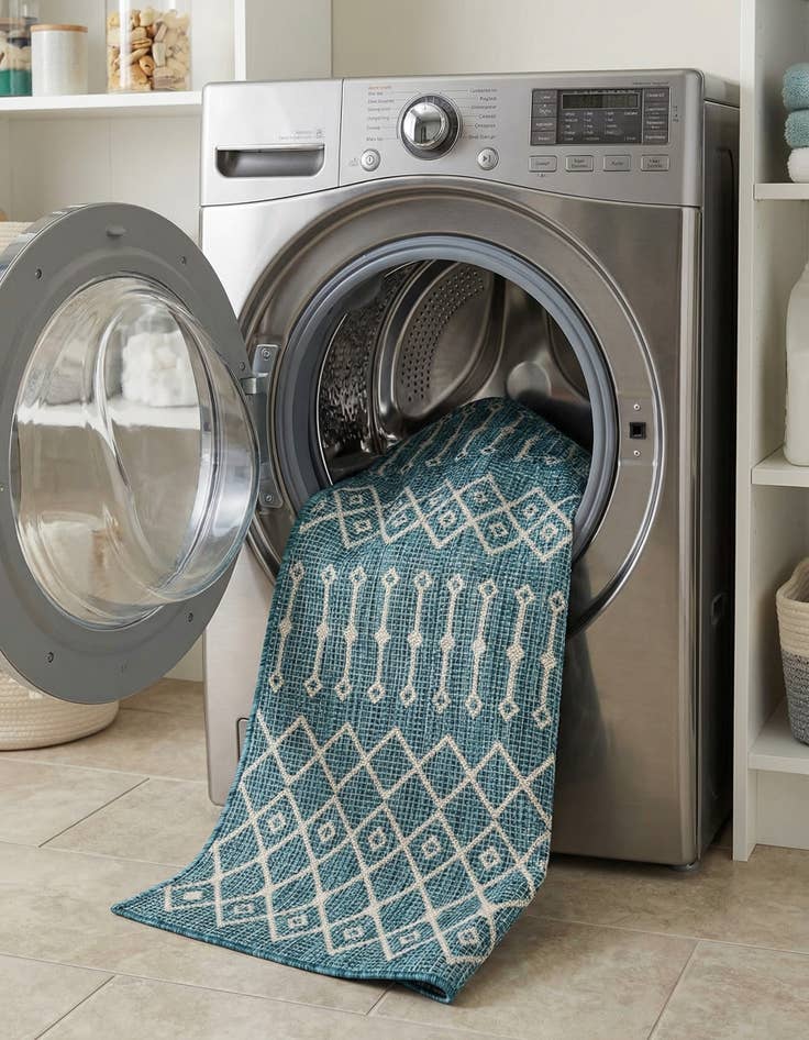 Detail image of 4' x 6'  Washable Trellis Indoor / Outdoor Rug