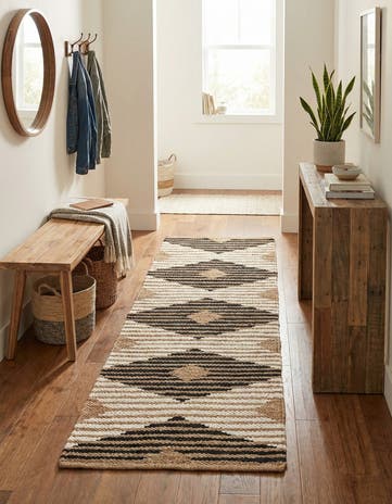2' 7 x 8' Hand Woven Chindi Jute Runner Rug