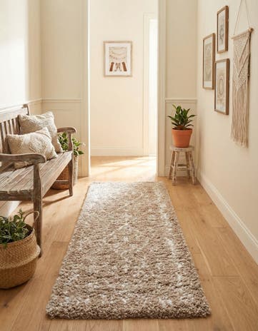 2' 7 x 6' Moroccan Shag Runner Rug