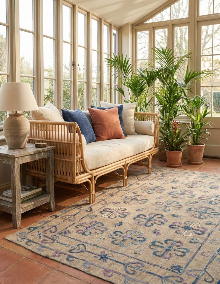 Detail image of 6' 4 x 9'  Hand Woven Kilim Suzani Wool Rug