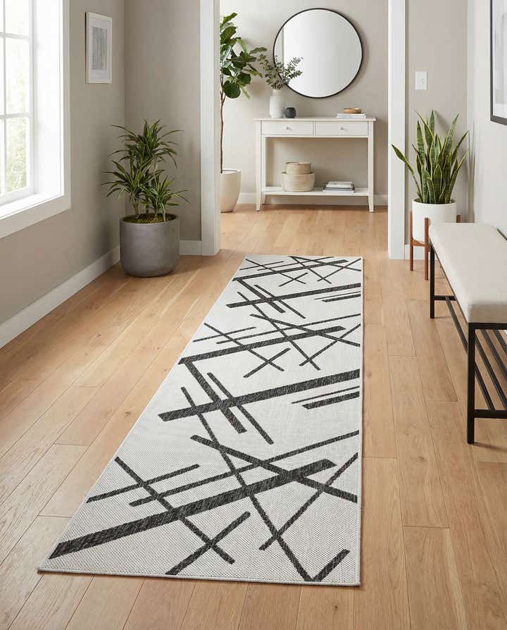 2' x 8' Easy-Clean Modern Indoor / Outdoor Runner Rug