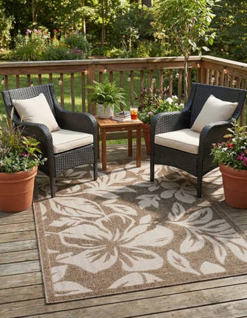 Beige Easy-Clean Botanical Indoor / Outdoor Rug