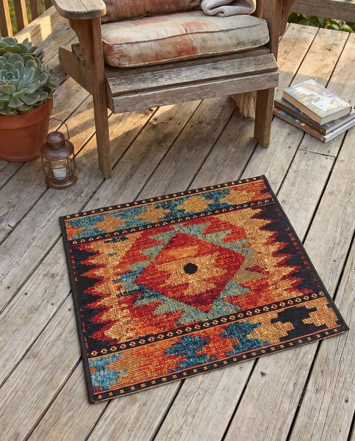 1' 4 x 1' 4 Easy-Clean Tribal Indoor / Outdoor Sample Rug