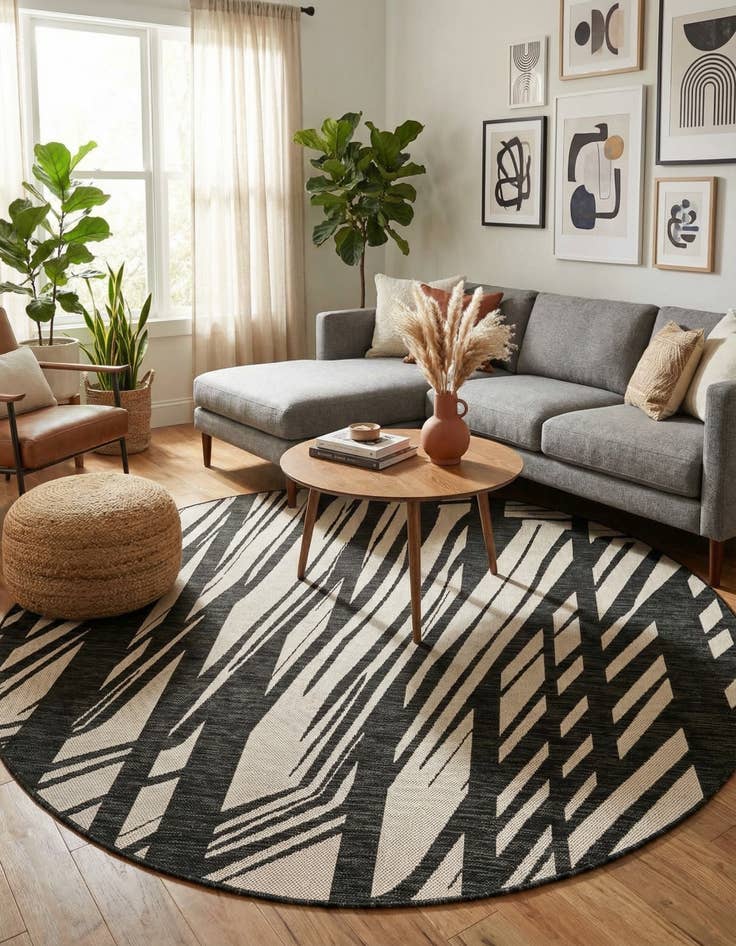 Detail image of 6' 1 x 6' 1  Washable Modern Indoor / Outdoor Round Rug