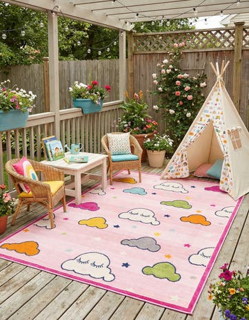 5' 3 x 7' 7 Easy-Clean Indoor / Outdoor Rug