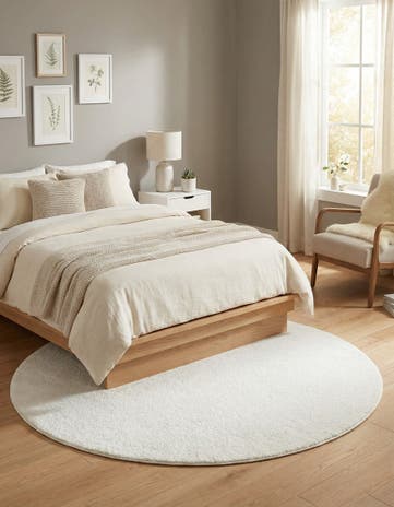 5' 3 x 5' 3 Solid Frieze Round Rug
