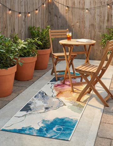2' x 6' 1 Easy-Clean Modern Indoor / Outdoor Runner Rug
