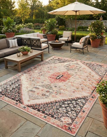 10' x 14' Easy-Clean Traditional Indoor / Outdoor Rug