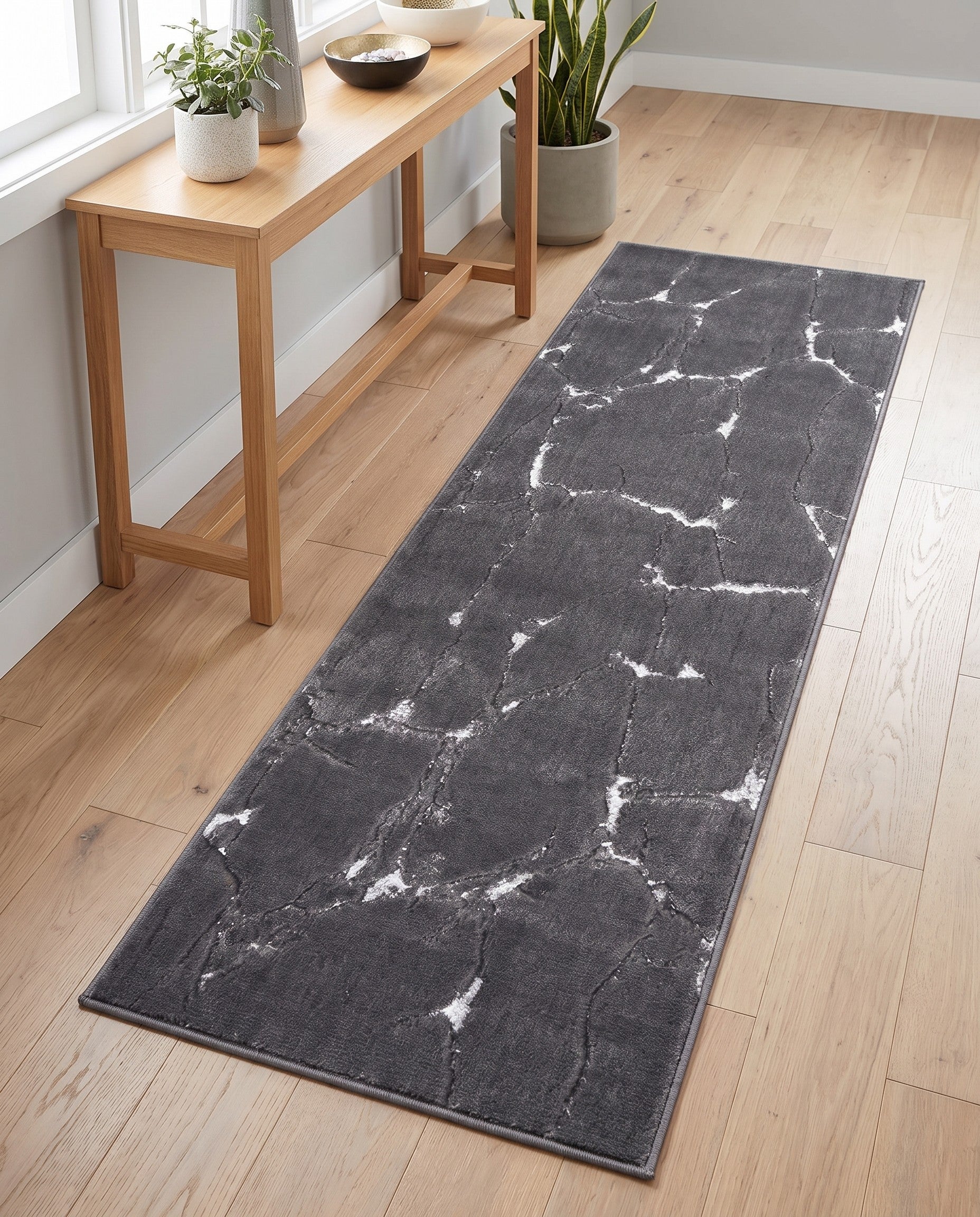 2' x 6' Vogue Geo Runner Rug