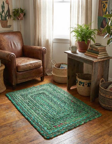 Green Handmade Braided Chindi Rug