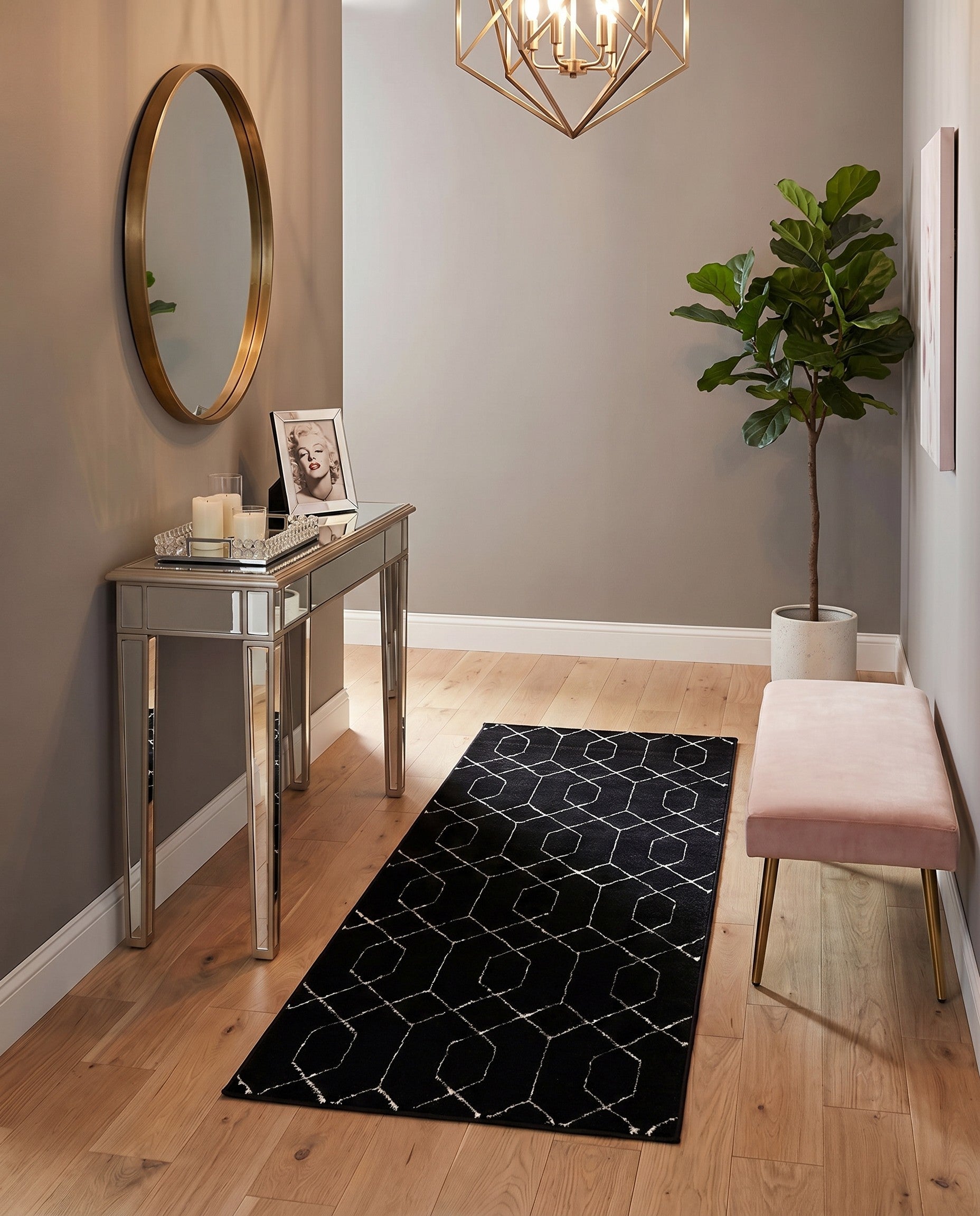 2' x 5' Marilyn Monroe™ Glam Trellis Runner Rug