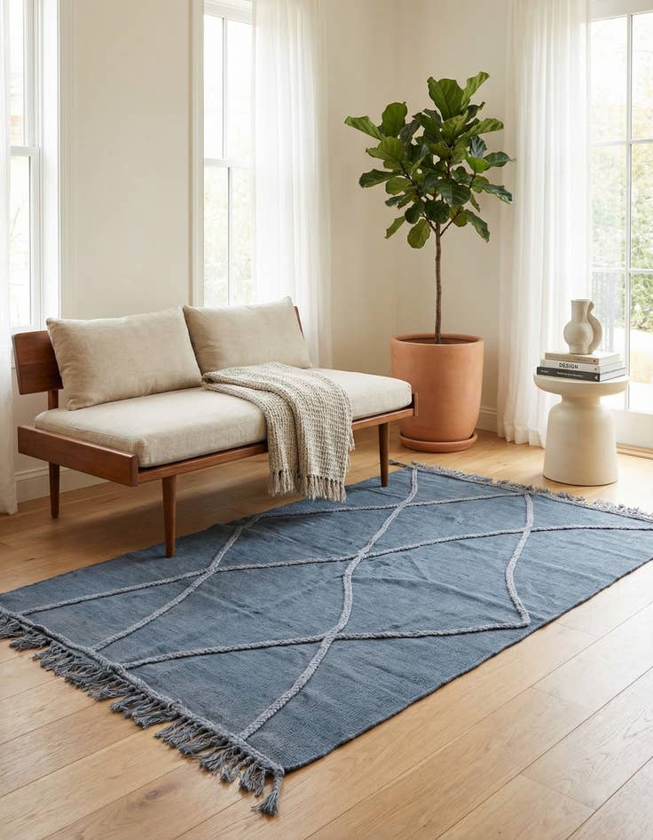 Detail image of 3' 4 x 5'  Hand Woven Kilim Modern Wool Rug