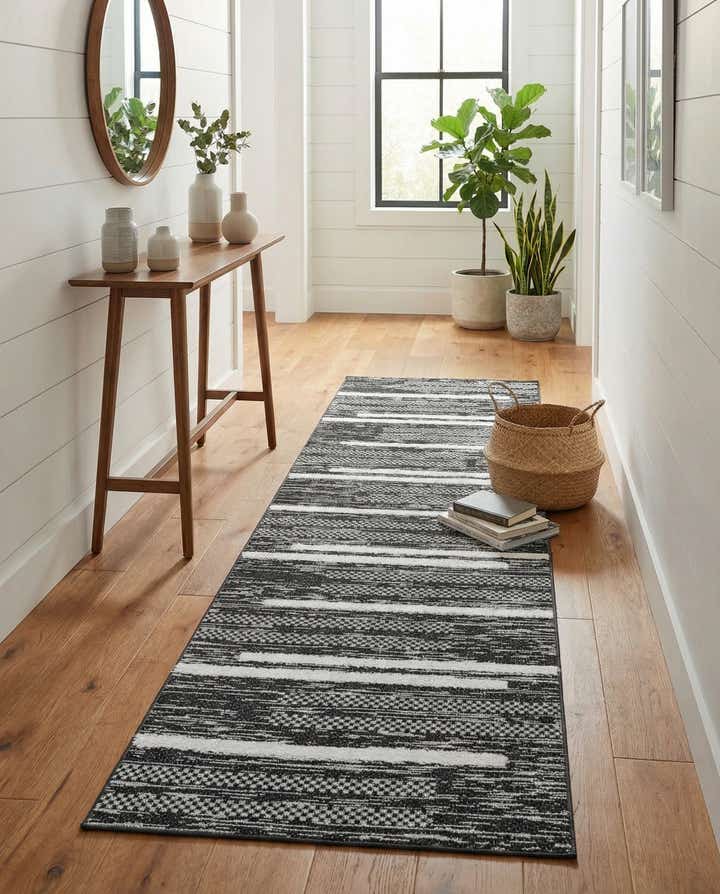 2' 7 x 10' Abbey Runner Rug