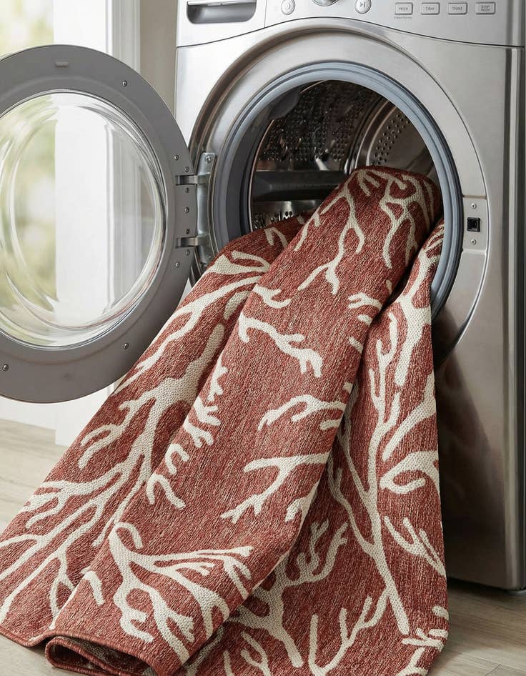 Detail image of 5' 3 x 7'  Washable Coastal Indoor / Outdoor Rug