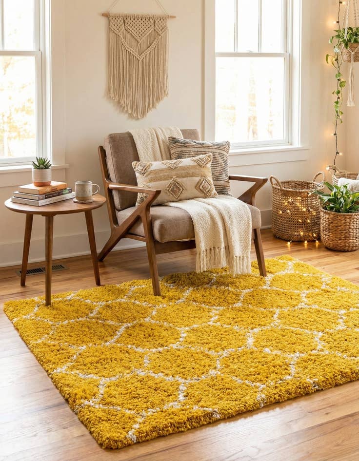 Detail image of  4' x 4' Lattice Shag Square Rug