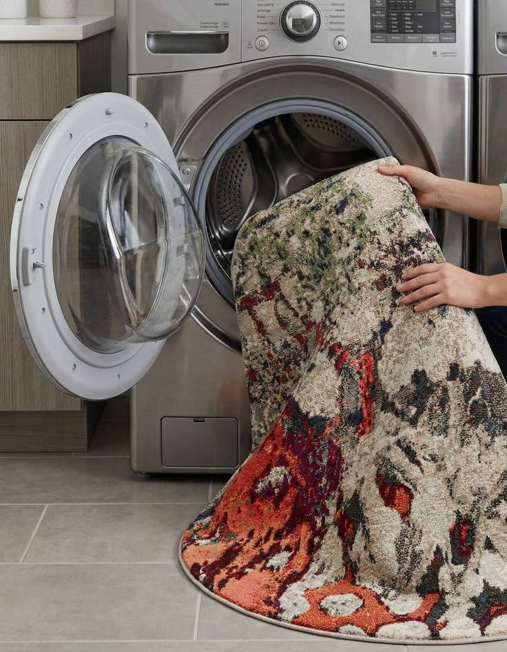 Detail image of  6' x 6'  Washable Haerfest Round Rug