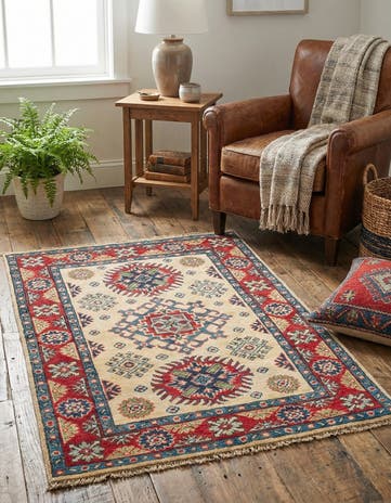 2' 8 x 4' Hand Knotted Kazak Rug