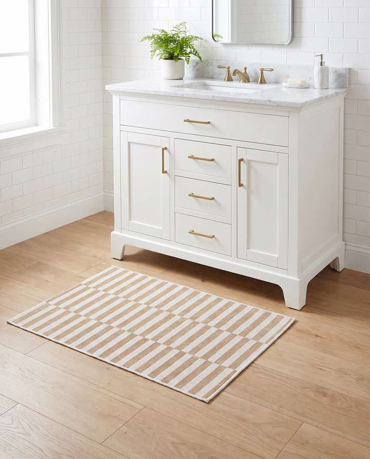 2' x 3' Easy-Clean Striped Indoor / Outdoor Rug