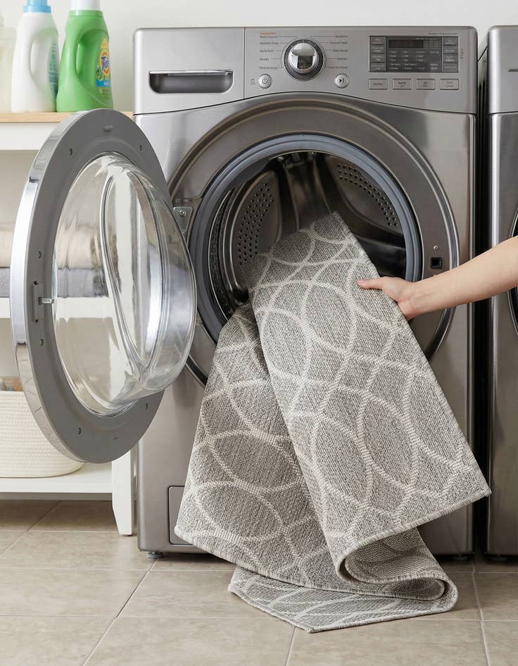 Detail image of 3' x 5' 3  Washable Trellis Indoor / Outdoor Rug