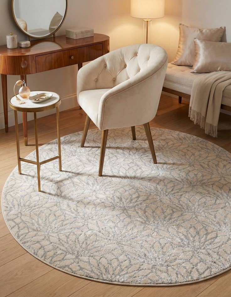 Detail image of  4' x 6'  Marilyn Monroe™ Glam Dahlia Oval Rug