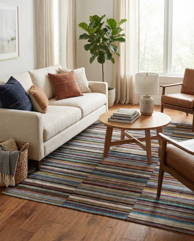 Detail image of 4' 9 x 6' 4 Hand Woven Kilim Modern Wool Rug