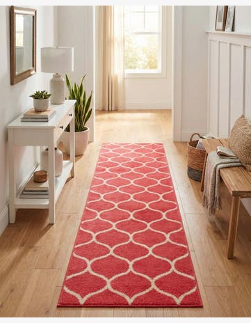 2' x 8' 8 Trellis Frieze Runner Rug