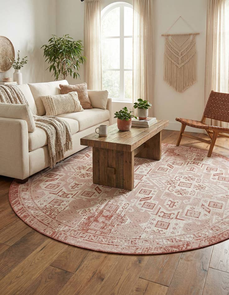 Detail image of 10' x 10' Easy-Clean Aztec Indoor / Outdoor Round Rug