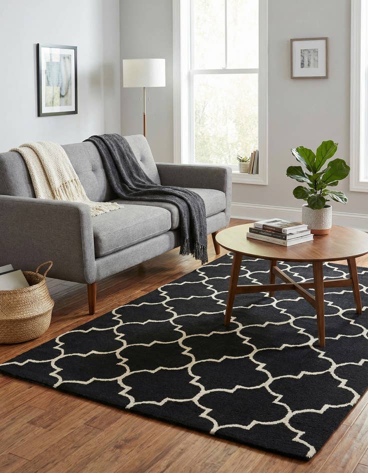 Detail image of 5' x 8' Luna Wool Rug