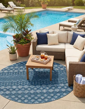 7' x 7' Easy-Clean Trellis Textured Indoor / Outdoor Round Rug