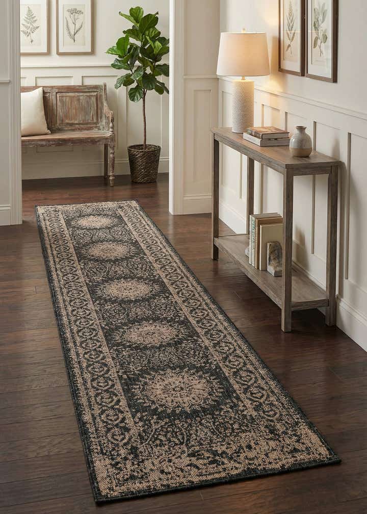 2' 7 x 12' Easy-Clean Traditional Indoor / Outdoor Runner Rug