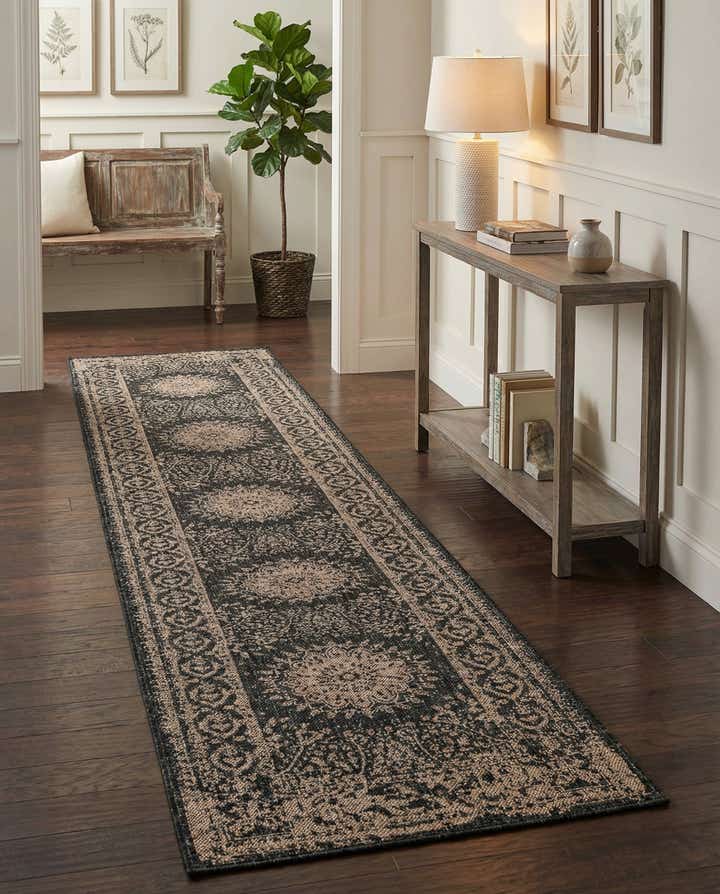 2' 7 x 12' Easy-Clean Traditional Indoor / Outdoor Runner Rug