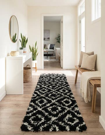 2' x 5' Lattice Shag Runner Rug