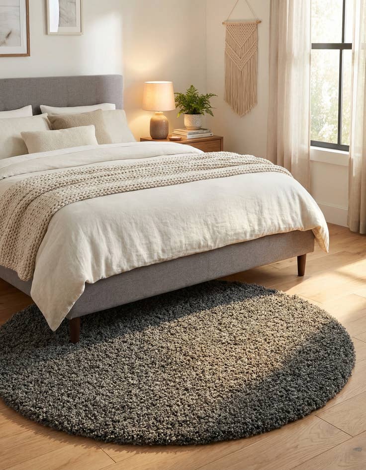 Detail image of  4' x 4' Solid Shag Round Rug