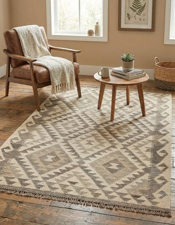 3' 5 x 5' 1 Hand Woven Kilim Maymana Wool Rug