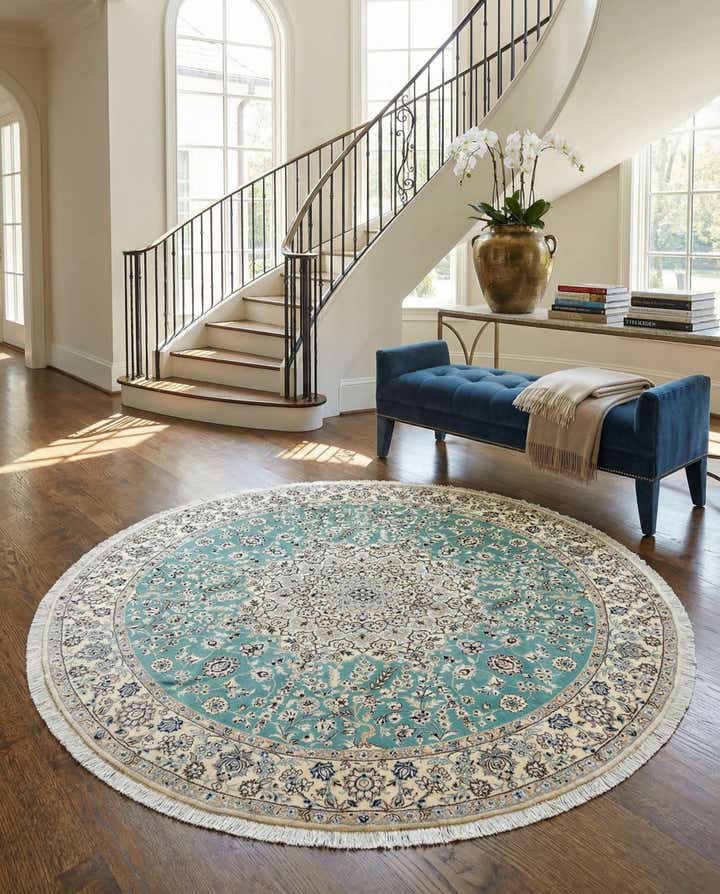 6' 9 x 6' 11 Nain Round Rug