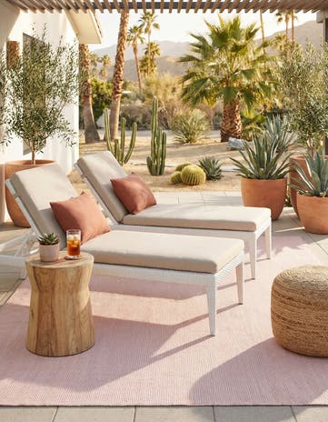 9' x 12' Easy-Clean Jill Zarin Palm Springs Indoor / Outdoor Rug