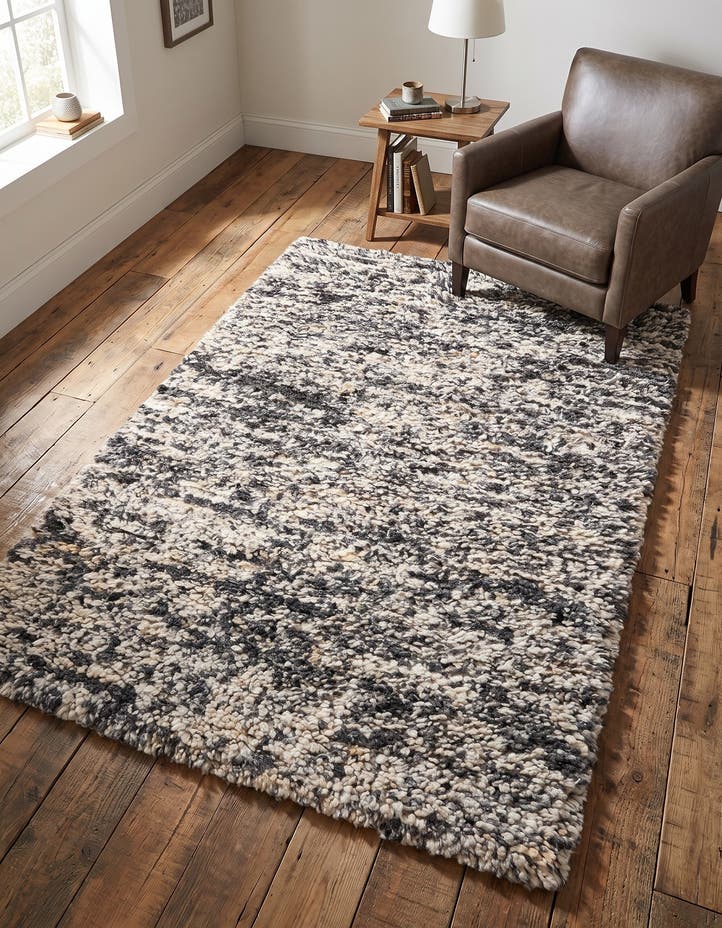 4' 1 x 6' 1 Hand Woven Haka Deluxe Shag Rug
