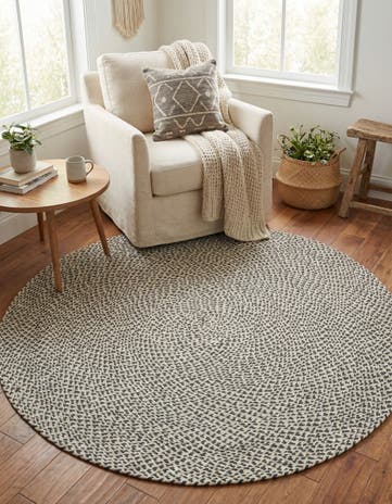 5' 1 x 5' 1 Handmade Tweed Braided Jute Round Rug