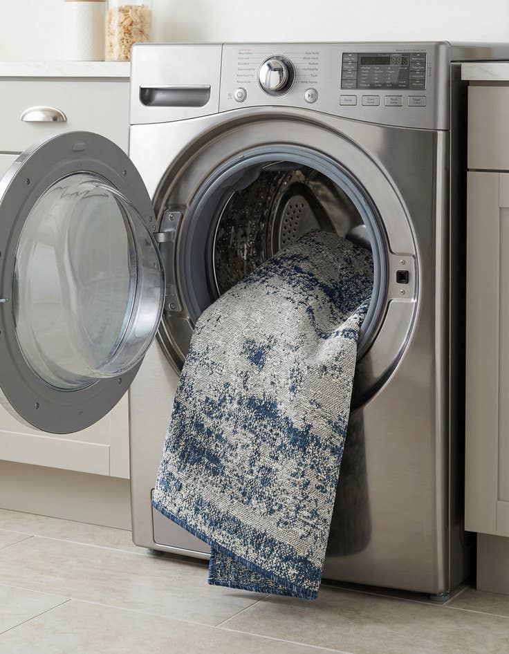 Detail image of 3' 6 x 6'  Washable Modern Indoor / Outdoor Rug