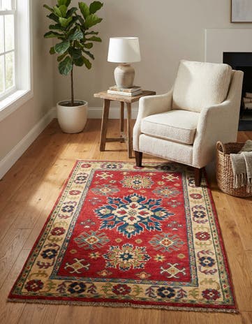 2' 7 x 4' 4 Hand Knotted Kazak Rug