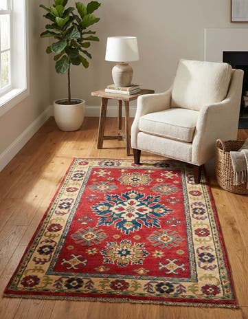 2' 7 x 4' 4 Hand Knotted Kazak Rug