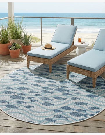 5' 3 x 5' 3 Easy-Clean Coastal Indoor / Outdoor Round Rug