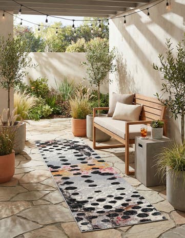 2' 7 x 12' Easy-Clean Modern Indoor / Outdoor Runner Rug