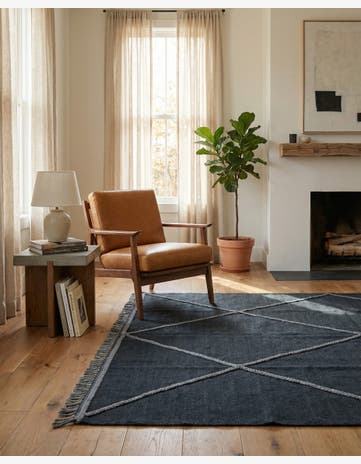 4' 2 x 6' Hand Woven Kilim Modern Wool Rug