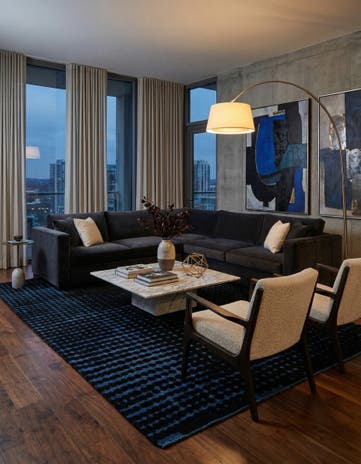 6' 6 x 10' Hand Knotted Darya Wool Rug