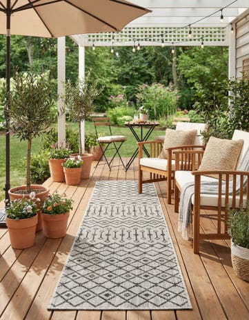 Gray Easy-Clean Lattice Indoor / Outdoor Runner Rug