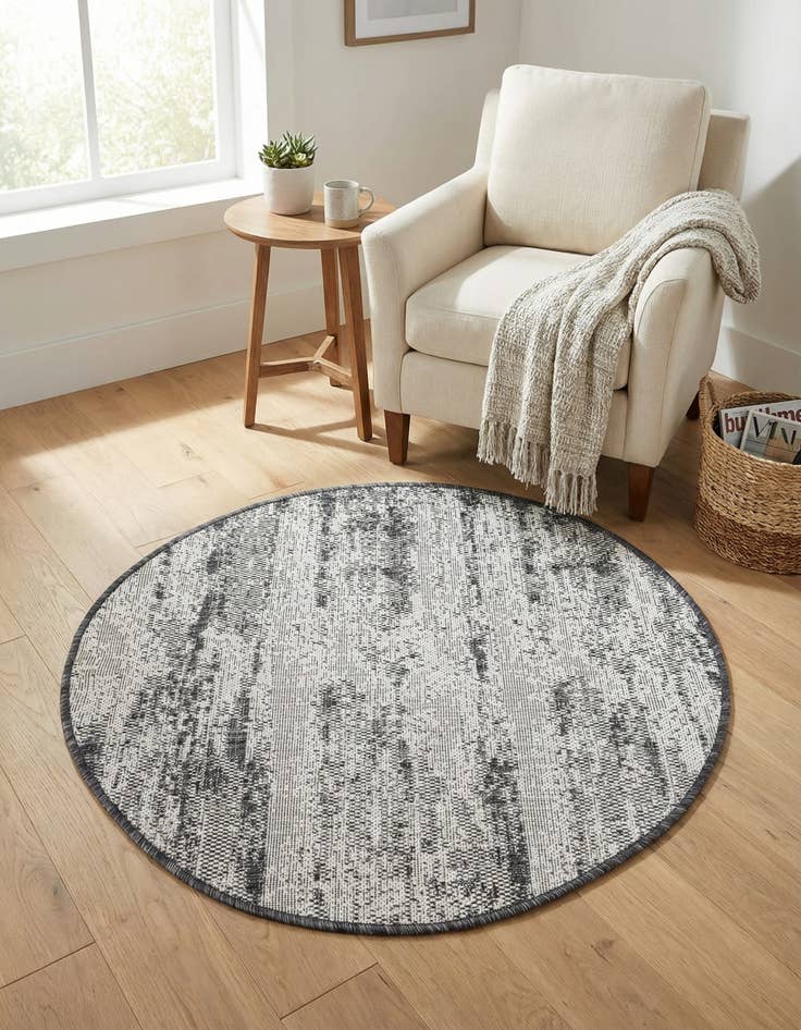 Detail image of 3' x 3' Easy-Clean Modern Indoor / Outdoor Round Rug
