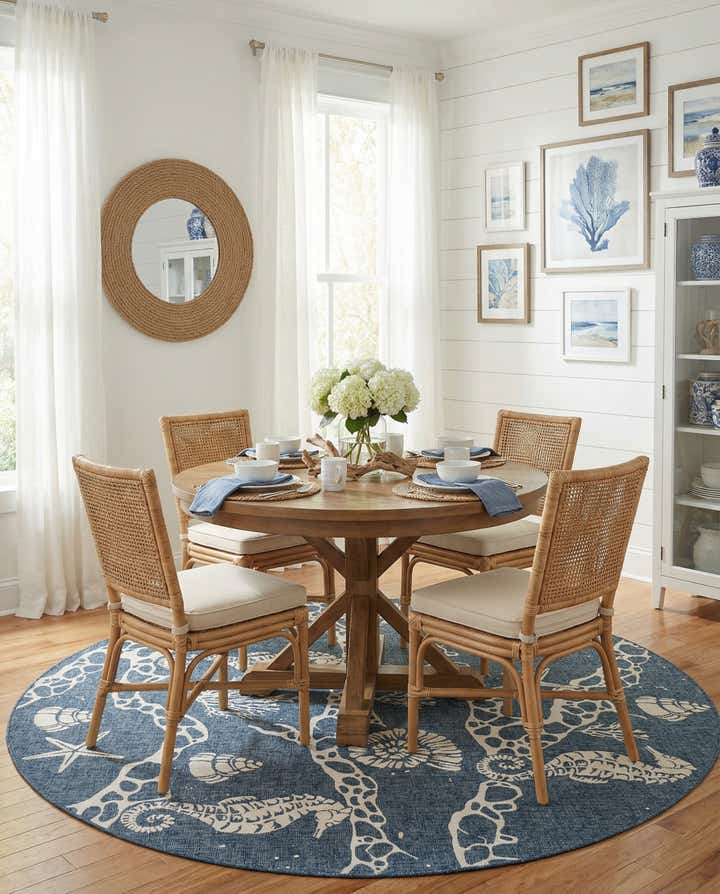 10' x 10' Easy-Clean Coastal Indoor / Outdoor Round Rug